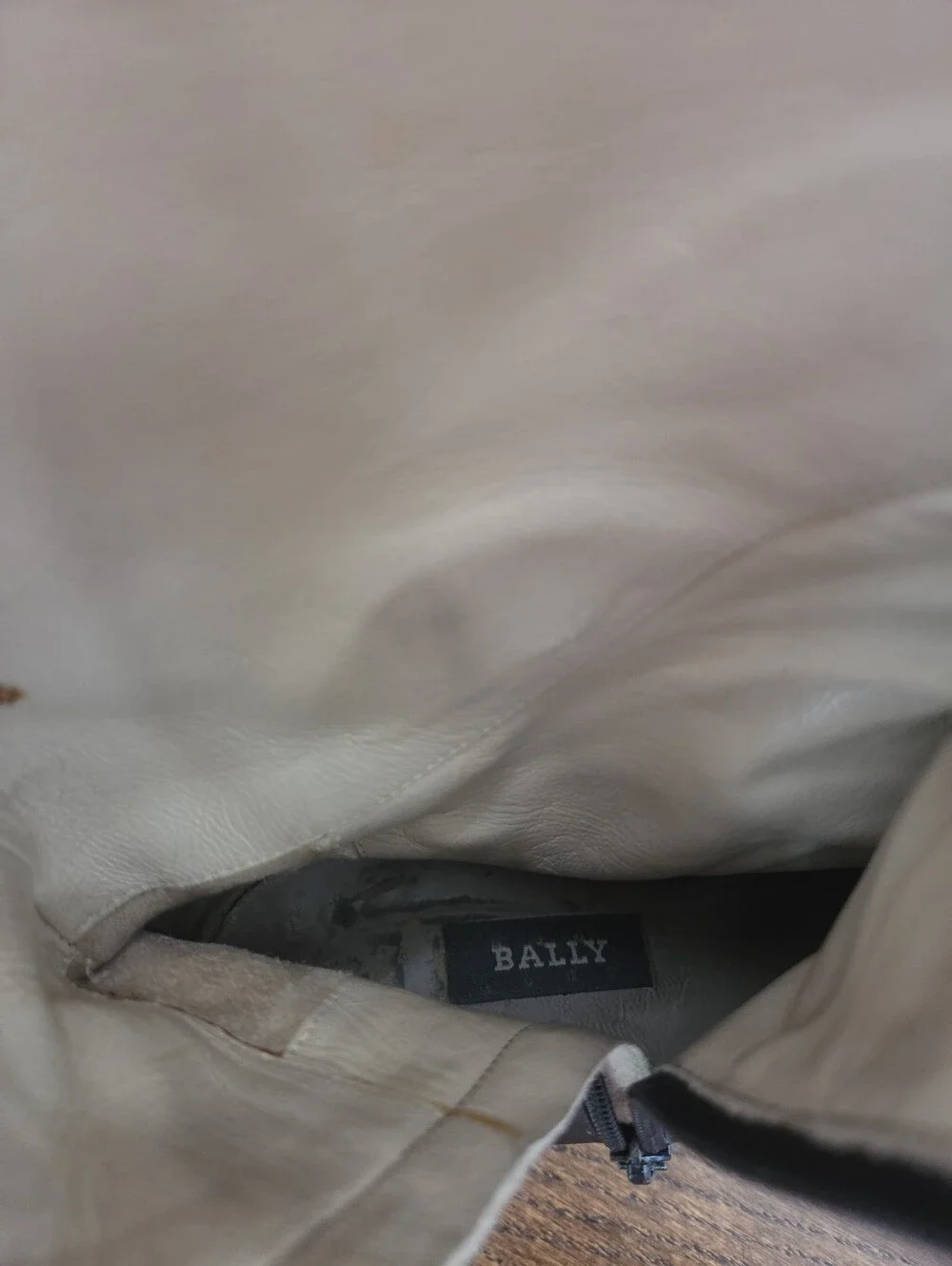 Womens Bally Tall Boots Size 10.5. Made In Italy.